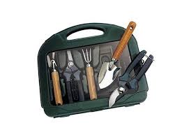 How to create a mini garden. The Rumford Gardener Mini Indoor Garden Set