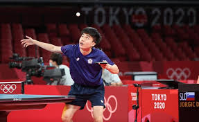 國際 桌球 總會（ittf）今天公布最新世界排名，剛在德國公開賽奪冠的中國名將許昕擠下中國選手樊振東，重登球王，台灣桌球小將 林昀儒 排第6. T3nmunbrgkomsm