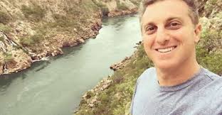 Luciano huck news, gossip, photos of luciano huck, biography, luciano huck girlfriend list 2016. Luciano Huck Opens Up The Possibility Of Candidacy In The Future And Announces The Launch Of Tinder Of Choice