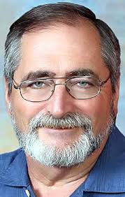 David Minton, 63, Car Care owner, dies