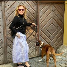 Přečtěte si veškeré aktuální informace o tématu havlová dagmar pes v naší encyklopedii najdete články, fotografie i videa k tématu havlová dagmar pes. Casopis Glanc Dagmar Havlova O Sobe Prohlasila Ze Je Snad Jedna Z Nejstarsich Influencerek O To Vic Ji Fandime Ma Porad Glanc Je Autenticka Usmevava A Neprikrasluje Realitu Filtry Jen Tak