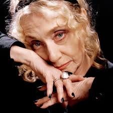 The Highly Deceptive, Deeply Loved, Down-to-Earth Carol Kane