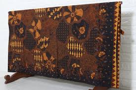 Sebagai anak bangsa tentunya anda tak akan ragu tampil elegan dengan baju berbahan dasar kain batik tulis ini. Jual Kain Batik Tulis Asli Karya Masyarakat Kota Solo Dan Sekitarnya Batik Dlidir