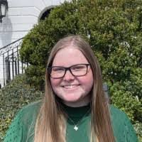 Sarah Shade's Instagram, Twitter & Facebook