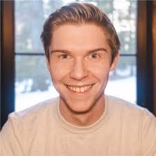 Two years ago today, I answered a Twitter ad for a social media assistant… 