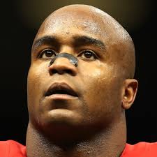 Donte Whitner leaves blowout with knee injury