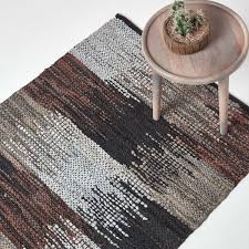 Teppich leder, leder teppich in patchwork optik richmond 500 grau silber. Recycelter Lederteppich In Grau Braun Und Schwarz