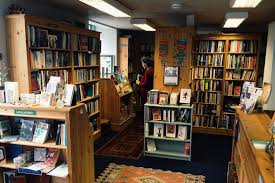 Jessica a fox's three things you need to know about rockets (2012) is her account of following her dream and moving from los angeles and a job at nasa to help run a bookshop in wigtown and finding love. The Scottish Airbnb Listing That Lets You Manage A Book Shop