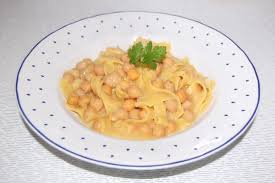 Se preferisci, per comodità, puoi utilizzare dei gamberetti surgelati e già sgusciati. Pasta Ceci E Gamberi Ricetta Pasta Ceci E Gamberi Di Misya