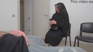 Outside penis flash- a naive Muslim woman inside hijab caught me jerking off