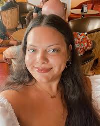 Savannah Stokes's Instagram, Twitter & Facebook