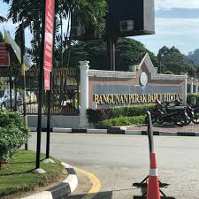Jalan panglima bukit gantang wahab, hutan melintang, malaysia. Foto Di Bangunan Perak Darul Ridzuan Ipoh Perak