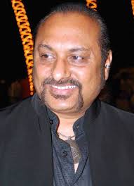 Leslie Lewis's Instagram, Twitter & Facebook