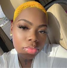 Candace Berry's Instagram, Twitter & Facebook