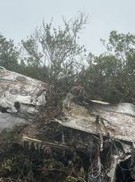 Avião cai com 15 pessoas na Colômbia; ninguém sobreviveu