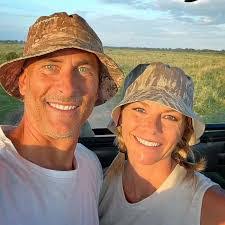 Carolyn Deaton's Instagram, Twitter & Facebook