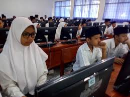 Check spelling or type a new query. Inilah Peringkat 10 Besar Smp Terbaik Berdasarkan Hasil Un 2019 Di Jawa Barat 7pelangi Com