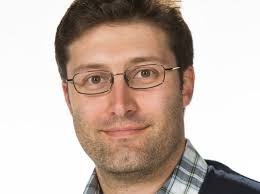 Elizabeth claire kemper famed as ellie kemper is an american actress, comedian, as well as a writer. Who Is Michael Koman Ellie Kemper S Husband What Does He Do For A Living Networth Height Salary