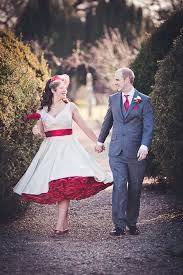 Red And White Tea Length Dress W Crinoline Rockabilly Wedding Dresses Red Wedding Dresses Wedding Dresses