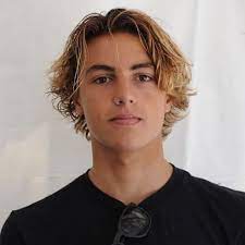 Find out how to get it while you're waiting for summer days. Surfer Hair For Men Cool Beach Mens Hairstyles Surfer Hair Long Hair Styles Men Surfer Hairstyles