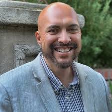 Ernie Alonzo's Instagram, Twitter & Facebook