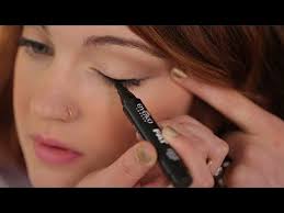 How to apply eyeliner perfectly every single time. How To Apply Liquid Eyeliner For Beginners Youtube