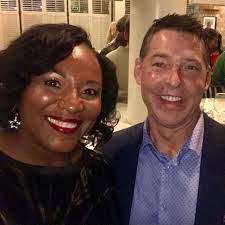 Yolanda Amadeo WALB adicionou uma...