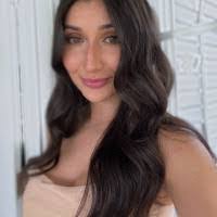 Cassandra Houde's Instagram, Twitter & Facebook