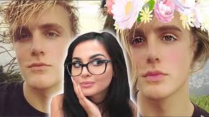 Lia (better known as sssniperwolf) is a youtube content creator with over 9.5 million subscribers across her two youtube channels. Photoshopping Youtubers Ê– Youtube