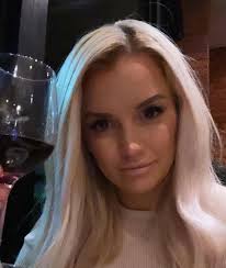 Samantha (@sjkovu) • Instagram photos and videos