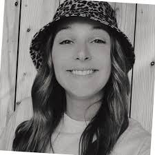 Explore the people profiles in Arraijan Location