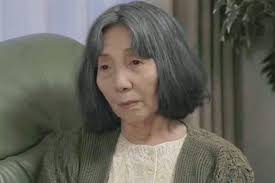 「另外跟王媽媽報告，同樣是腦部退化疾病，但帕金森氏症常會被誤認為阿茲海默症 (alzheimer's disease)。 從發病狀況來看，前者主要是肢體動作協調發生問題，後者則是認知功能與記憶力受損。 帕金森氏症患者的腦部缺乏足夠的多巴胺，而罹患阿茲海默症後，大腦會發生萎縮現象，其實兩者並不. ä»€éº¼æ˜¯ é˜¿èŒ²æµ·é»˜åž‹å¤±æ™ºç—‡ åœ–è§£å¸¶ä½ çœ‹æ‡‚æ‚£è€…è…¦ä¸­ç‰¹æœ‰çš„ç—…è®Š è€äººæ–'å'ŒèŽç¸® é¢¨å‚³åª'