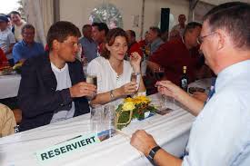 Ullrich startete mit der fahrt in dem ballon. Jan Ullrich Gaby Weiss Fotos Imago
