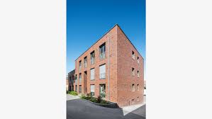 Leinwanddreiecke der bonner jugendkunstschule werden für guten zweck versteigert. Wohnen Im Musikerviertel Koenigs Rutter Architekten