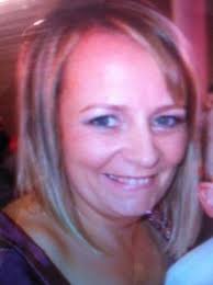 HUBBY'S ROMANTIC GESTURE EARNS FAMILY CHANCE TO WIN A LOTTO MONEY!