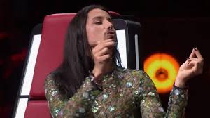 Michał szpak (born 26 november 1990) is a polish singer who found fame on the inaugural season of the polish x factor in 2011. The Voice Of Poland 10 Jest Zapowiedz Jubileuszowej Edycji Michal Szpak To Taki Gabinet Osobliwosci Magazyn Rmf Fm