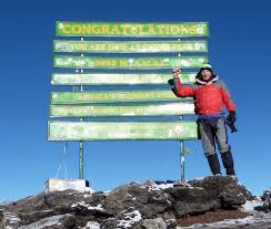 Die geschichte von den schmunzelsteinen in einem verwunschenen dörflein lebten vor langer zeit viele fröhliche zwergenmenschen. Weltweit Unterwegs Mit Patrick Hahnrath