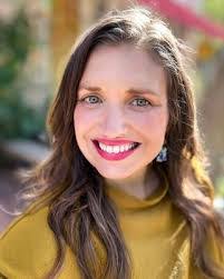 Jennifer Bissell's Instagram, Twitter & Facebook