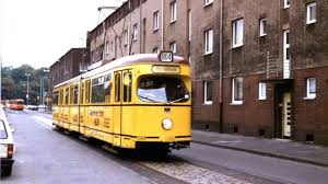 Die Alte Strassenbahn Linie 904 Auf Der Kulturstrasse Strassenbahn Duisburg S Bahn