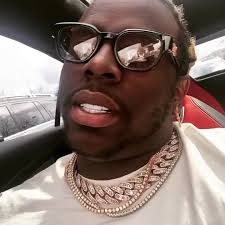 Lil Yachty showing how his new smart toothbrush works 🦷