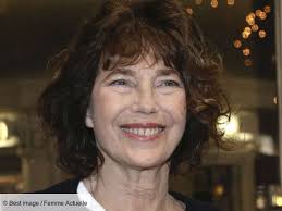 Birkin was born in london, united kingdom to david birkin and judy campbell, an actress in noel coward musicals. 2021 Jane Birkin Her Surprising Confidences On Cosmetic Surgery Femme Actuelle Le Mag