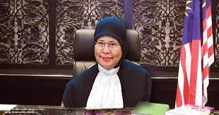 The chief justice of the federal court of malaysia, yaa tan sri datuk seri panglima richard malanjum, has extended to us a copy of arahan amalan ketua hakim negara bil 1/2019 (arahan amalan bil 1/2019), dated 14 feb 2019, pertaining to the postponement of cases. 5 Perkara Yang Korang Kena Tahu Tentang Ketua Hakim Asklegal My