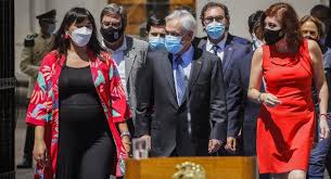 A través de una foto en su cuenta de instagram, izkia siches presentó. Izkia Siches Le Recordo Al Presidente Que Usara Mascarilla Durante Actividad En La Moneda T13