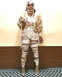 It S Possible To Look Amazing Without Spending A Ton Of Money On Your Halloween Costume Mummy Costume Women Girls Spring Outfits Best Female Halloween Costumes