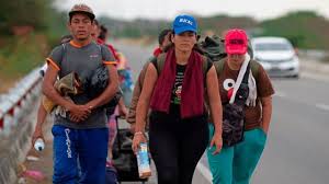 La migración venezolana es hoy tema de debates políticos, relaciones el gobierno venezolano niega las dimensiones del éxodo e implementa un plan de retorno con finalidades publicitarias. Como Impacta La Crisis Migratoria Venezolana En La Economia De Otros Paises De America Latina Bbc News Mundo