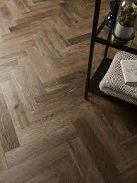 Amtico Spacia Noble Oak In Parquet Laying Pattern Luxury Vinyl Tile Flooring Vinyl Tile Flooring Amtico Flooring