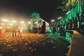 Extreme outdoor goods whether you like to hike and camp or rock climb and hunt, we have you covered with products that will make your outdoor experience even better. Gallery Of Tu E Students Design Stage For Extrema Outdoor Music Festival 4