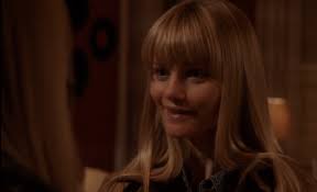 Ich schaue gerade Staffel 14, Amandas Schwester Kim bringt mich um. : r/SVU