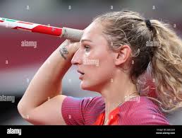 Maggie malone hi-res stock photography and images