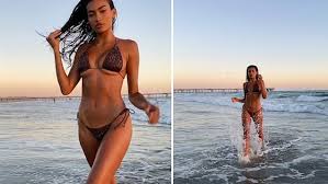 Kelly is known globally for her work for victoria's secret, the sports illustrated swimsuit issue, and playboy, as well as being featured in the music vid. Kelly Gale Shows Off Her Diamond Engagement Ring As She Steps Out With Fiance Joel Kinnaman Daily Mail Online